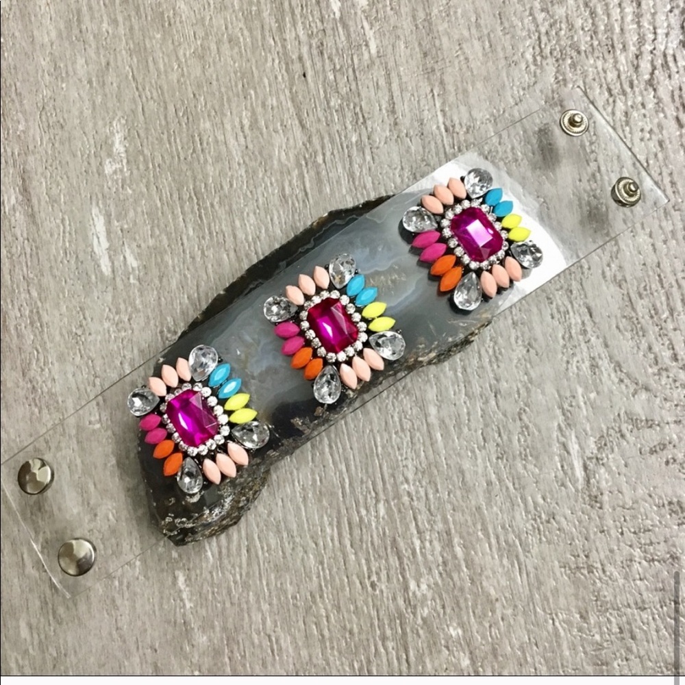 πΊMulti Colored Resin & Rhinestone Cuff Bracelet - Picture 5 of 7